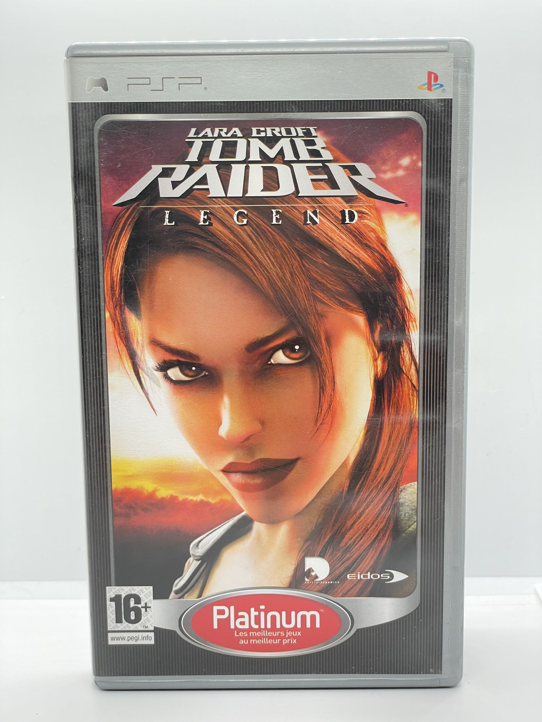 Lara Croft Tomb Raider Legend PSP