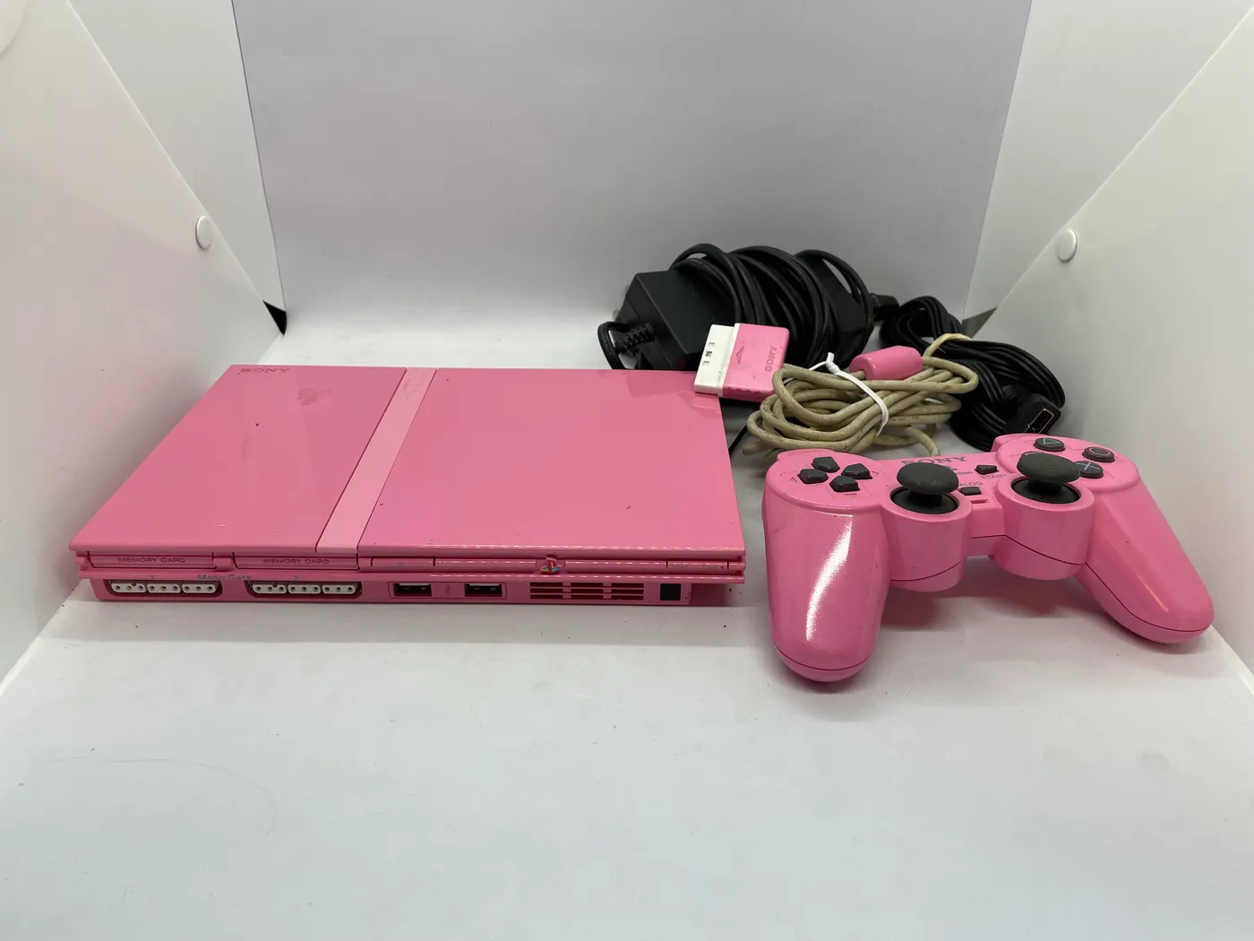 PlayStation 2 Slim Pink SCPH-77004 Console Set - PlayStation PlayStation 2 Slim Pink SCPH-77004 Console Set - PlayStation