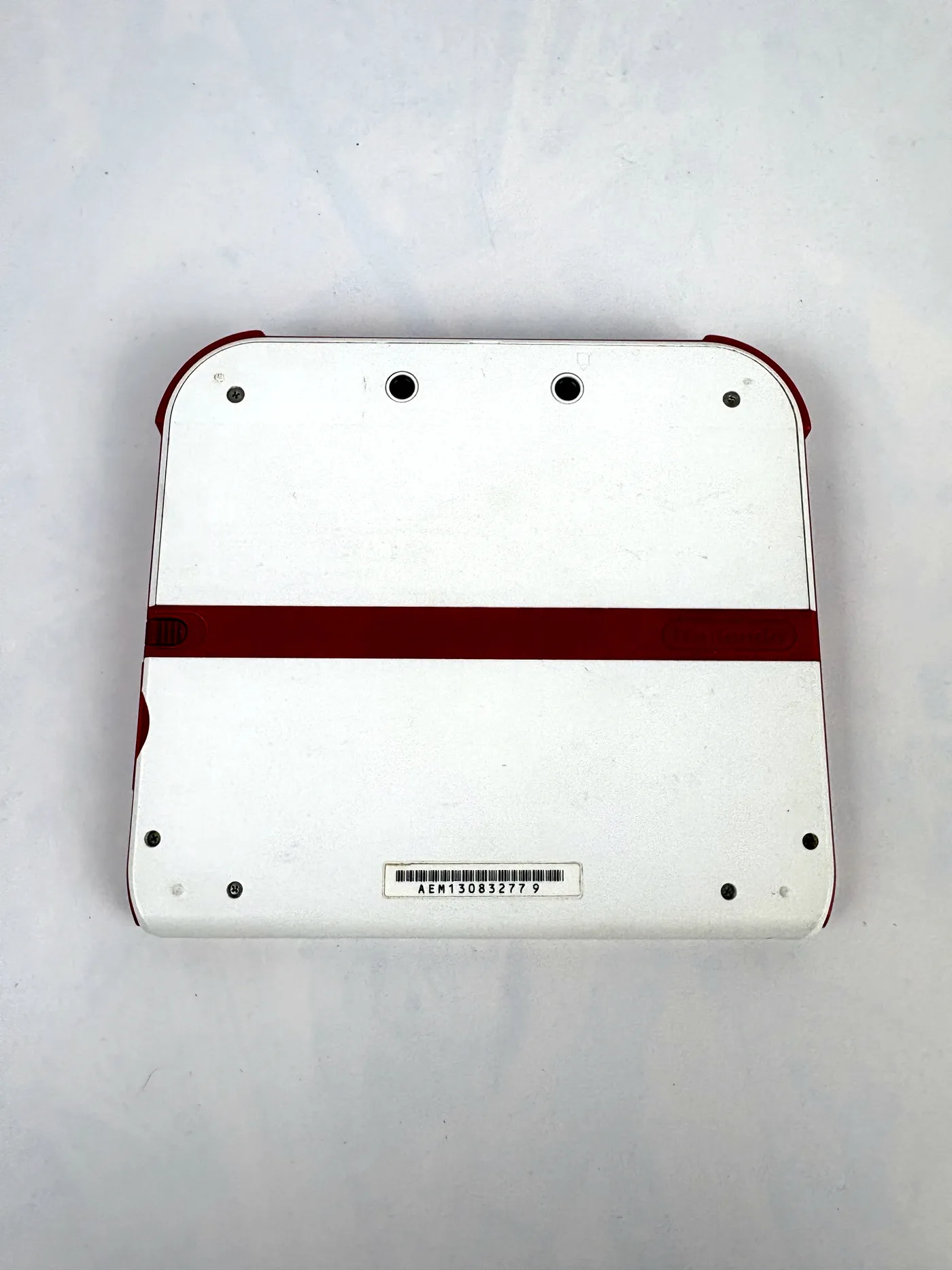 Nintendo 2DS White/Red Console + Charger