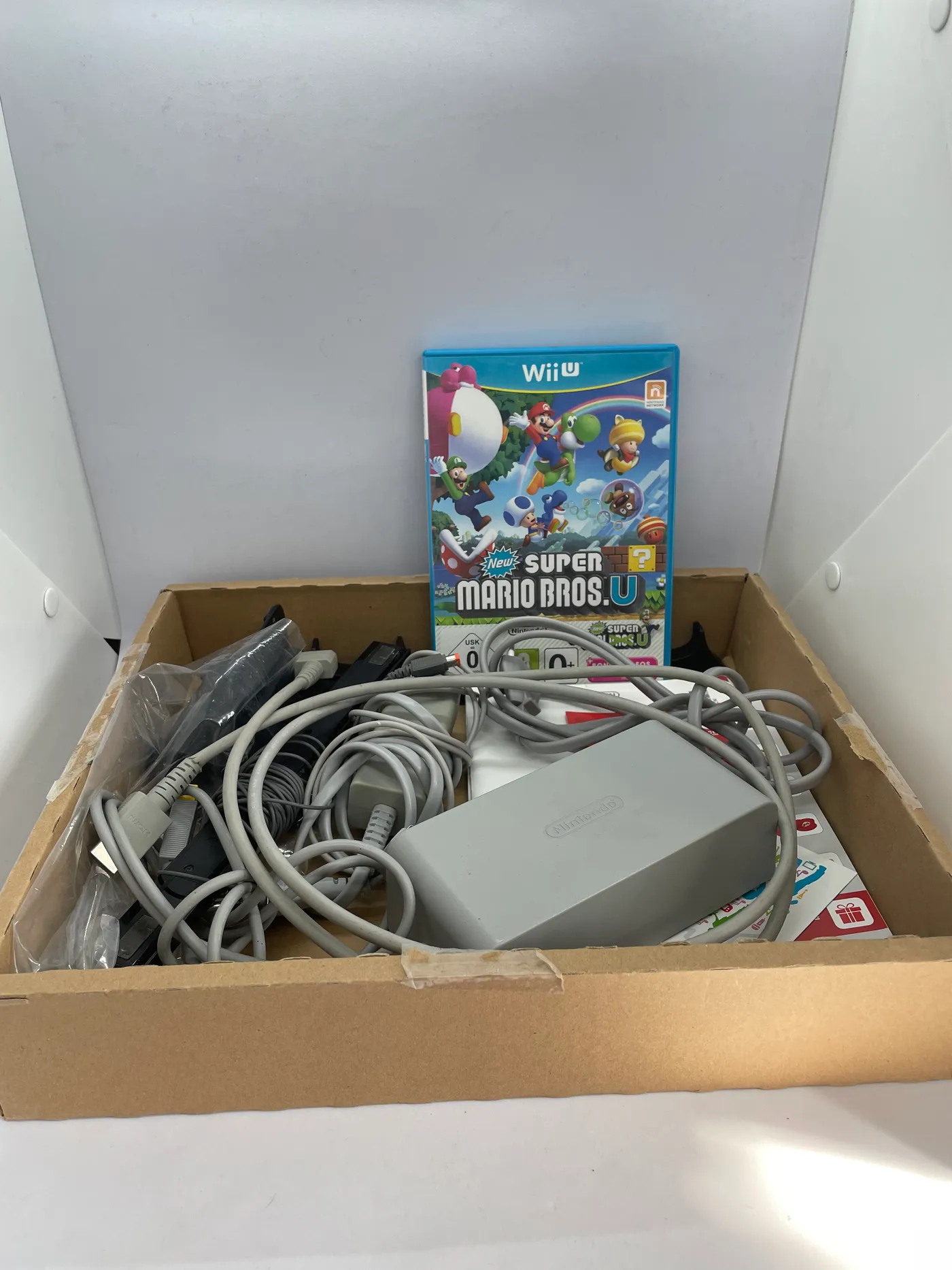 Konsola Nintendo Wii U Mario & Luigi Premium Pack