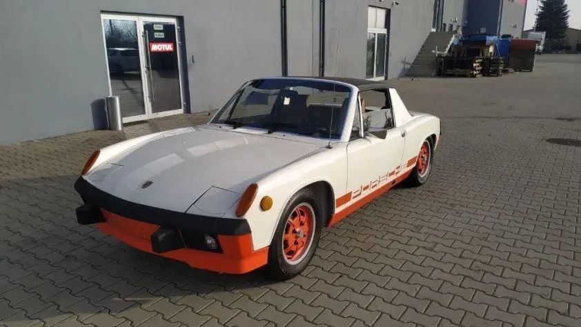 undefined 914