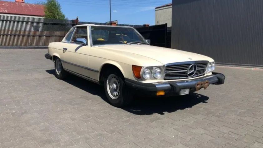 undefined SL 380