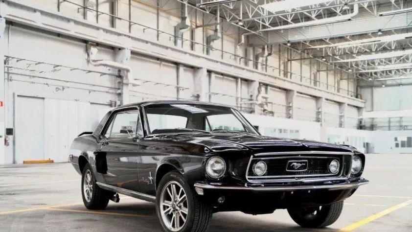 undefined Mustang GT