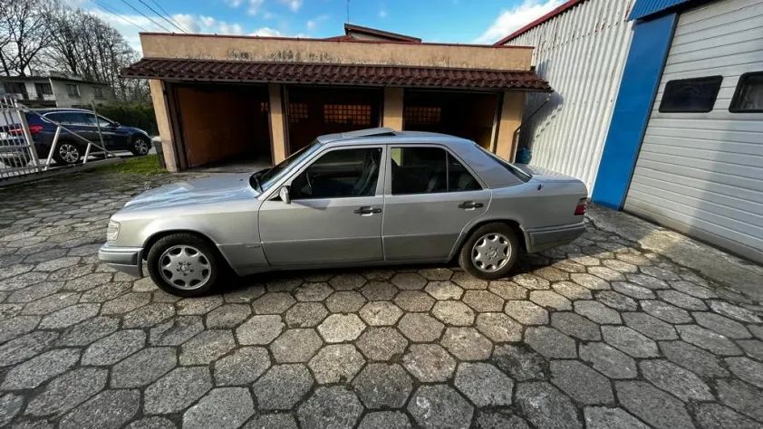 undefined W124 Sport Line