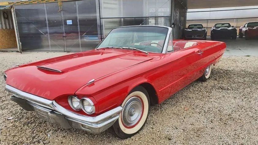 undefined Thunderbird Cabrio