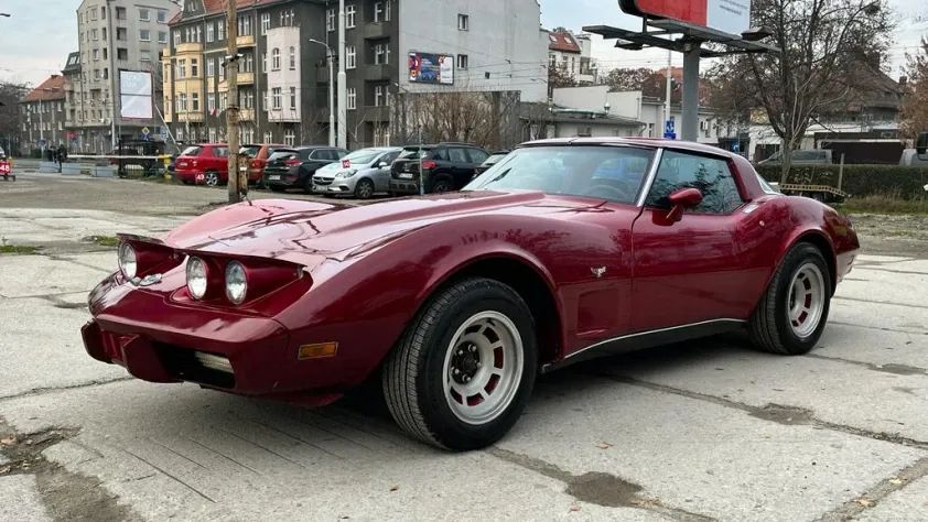 undefined Corvette C3