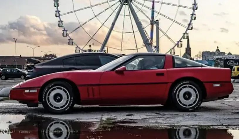 undefined Corvette C4