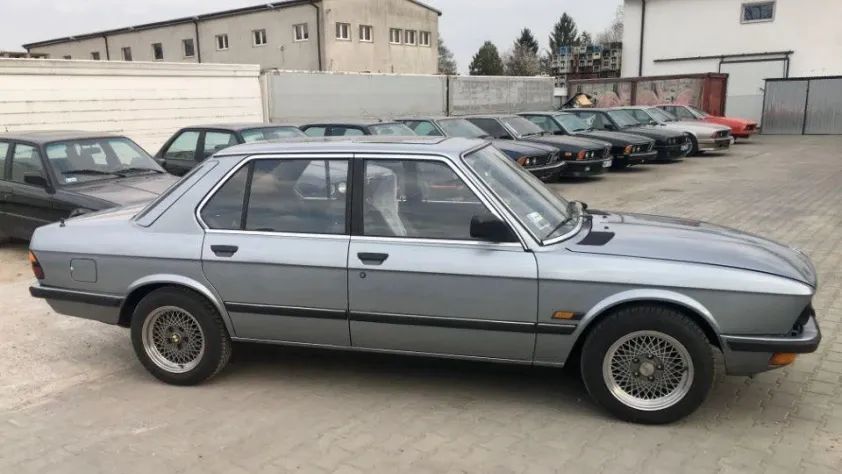 undefined Seria 5 E28 535i