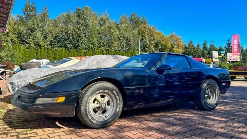undefined Corvette C4