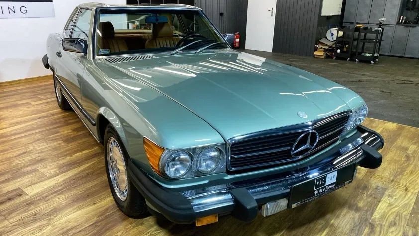 undefined SL 560
