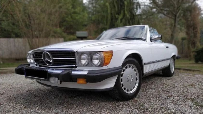 undefined SL 560 R107