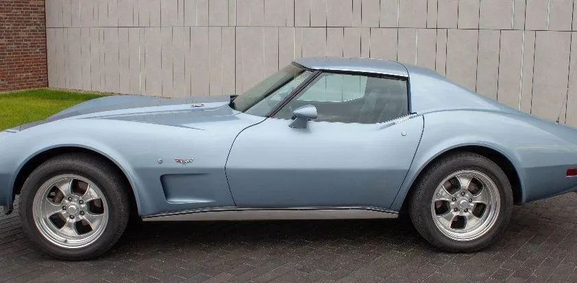 undefined Corvette C3 L82