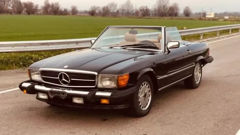 undefined SL 560 R107