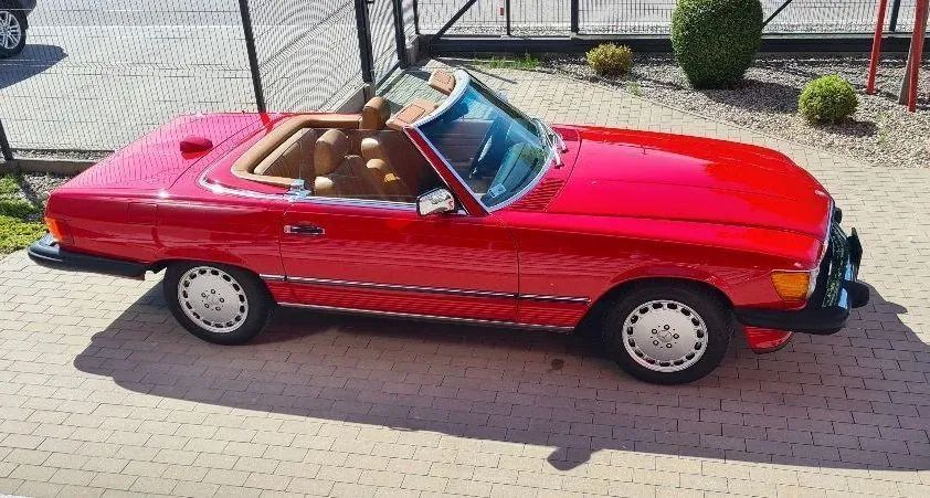 undefined SL 560 R107