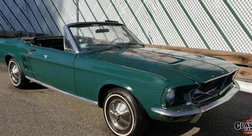 undefined Mustang Convertible