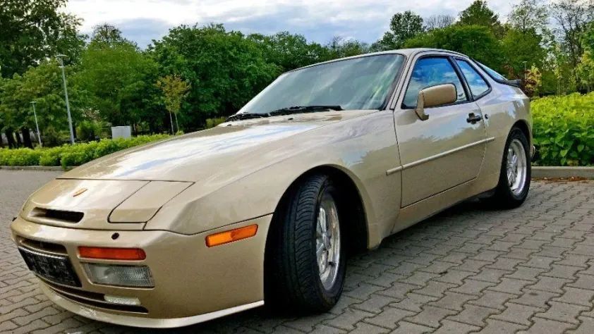 undefined 944 Turbo Targa
