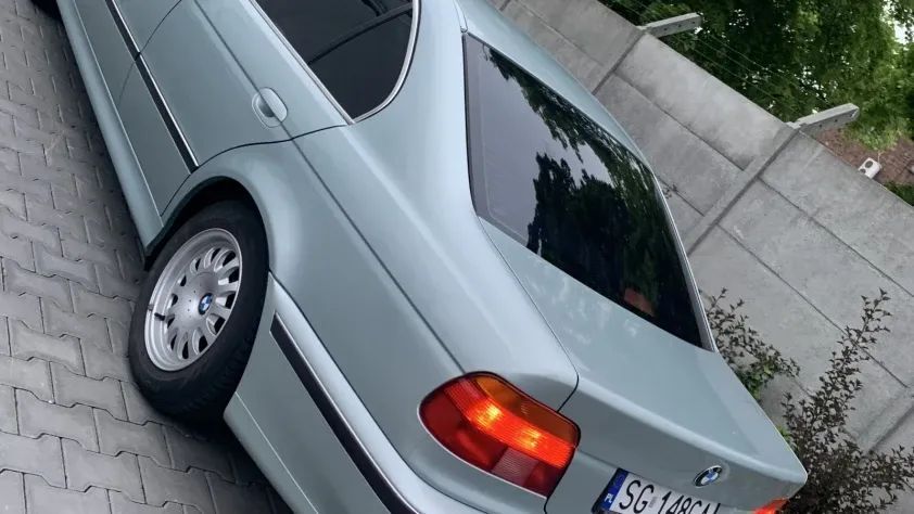 undefined Seria 5 E39 520i
