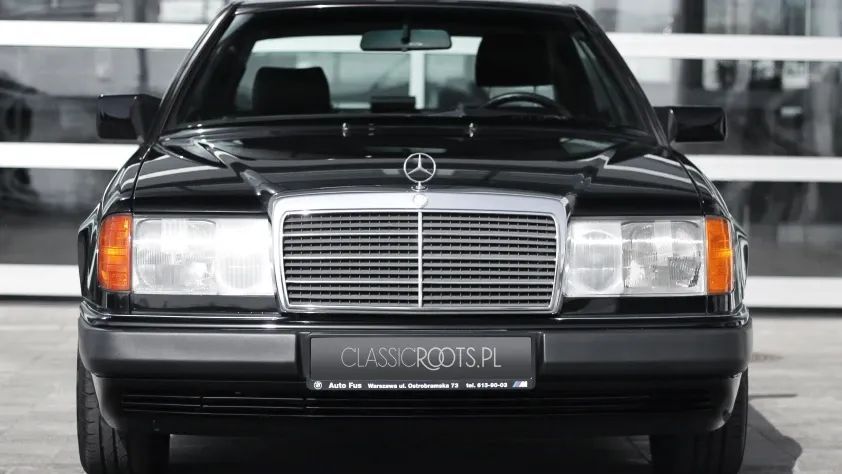 undefined W124 Coupe C124 230 CE