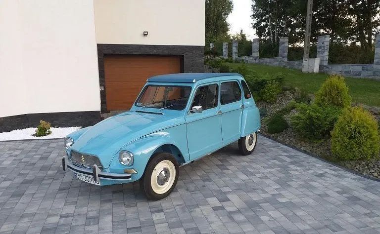 undefined 2CV 6