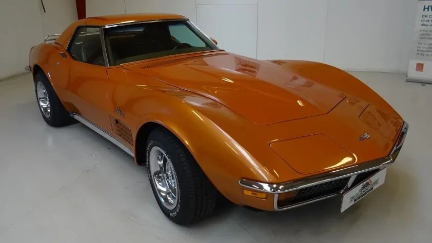 undefined Corvette C3 Stingray