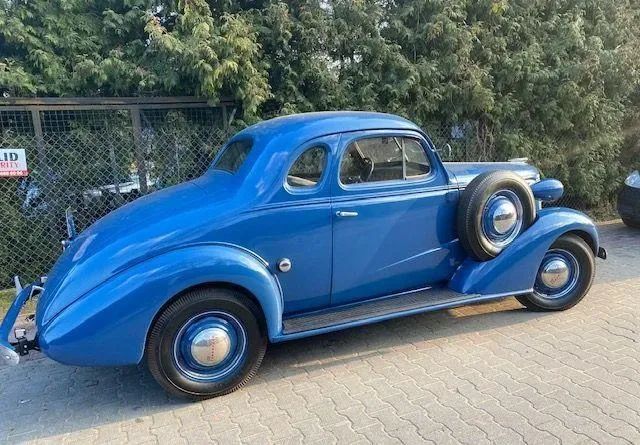 undefined Master Coupe