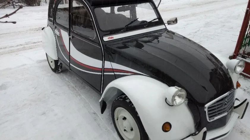 undefined 2CV