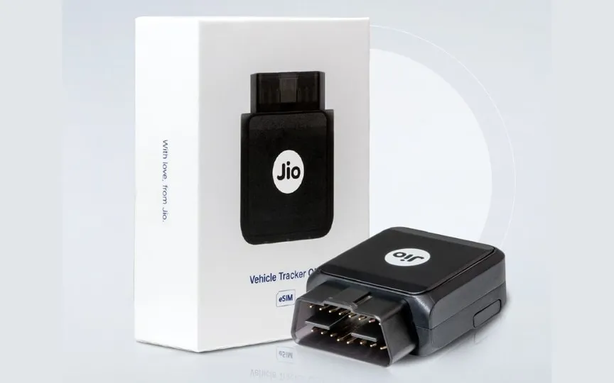 The new Reliance JioMotive device can fit into your vehicle’s OBD port. Know its features. (Reliance Digital)