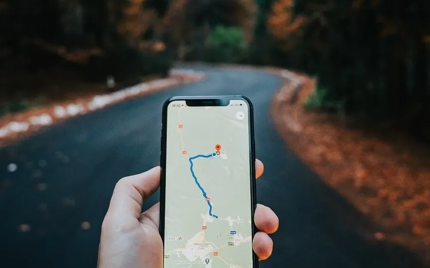 Shelby Easler revealed that her family, along with several others, followed Google Maps directions to an alternate route to avoid a dust storm and save time, but ended up in big trouble. (Unsplash)