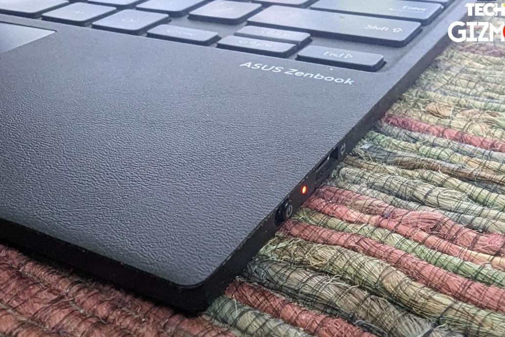 The keyboard needs to be charged via the USB C port and can be turned off when not in use