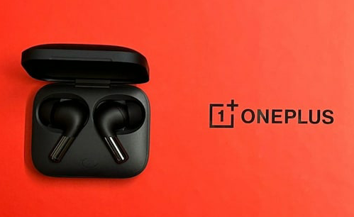 With features like Google’s spatial audio, ANC, Transparency mode, Dynaudio equalizer, and improved battery life, the latest OnePlus Buds Pro 2 is a great value-for-money product.