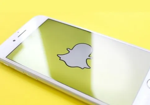 Snap Inc, owner of photo messaging app Snapchat, said on Wednesday it has hired a former Google executive to help the tech company improve the performance of its digital ads.