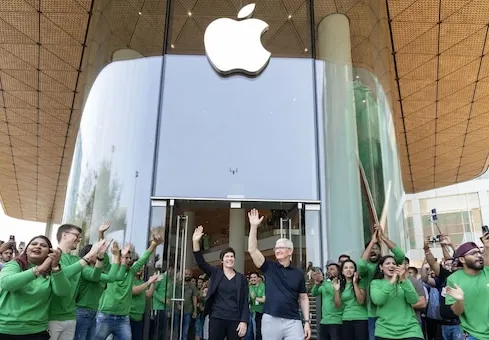 The Apple BKC store officially opened its doors to the public on Tuesday. Located in the Jio World Drive Mall in the Bandra Kurla Complex, the store was inaugurated by Apple CEO Tim Cook.