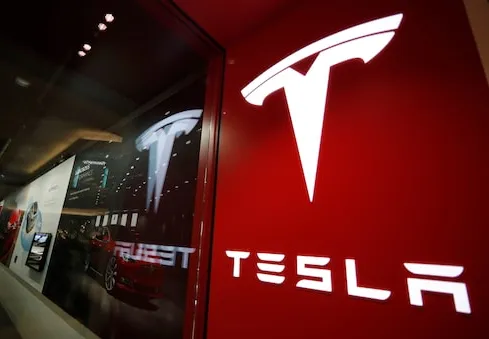 Tesla delivered 422,875 vehicles, a record high for the automaker but smaller than analyst expectations of 430,008 vehicles, according to Refinitiv data