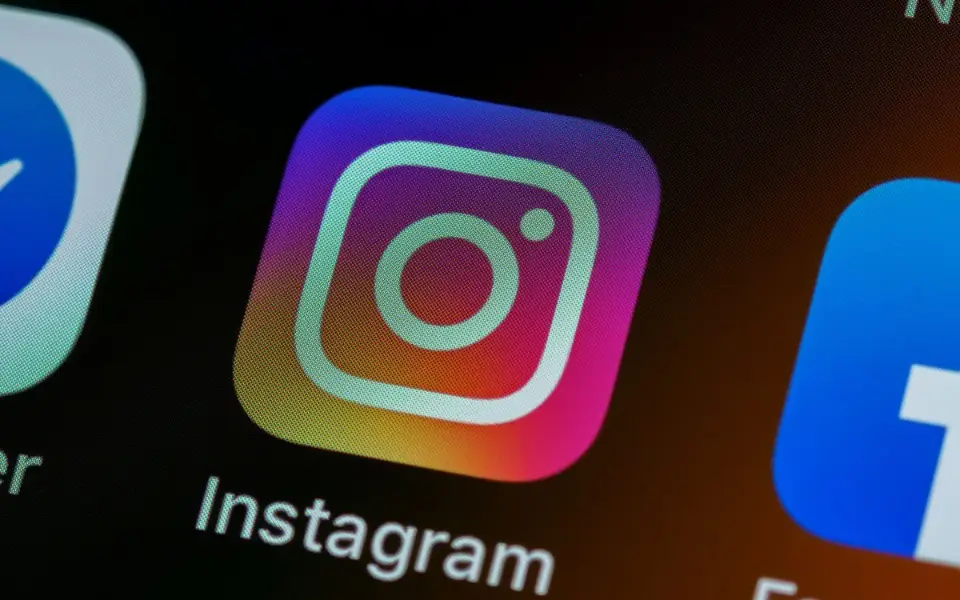 Meta-owned platforms, including Instagram, WhatsApp, and Facebook, experienced brief disruptions between 12AM and 3AM today, but the service has since been restored.