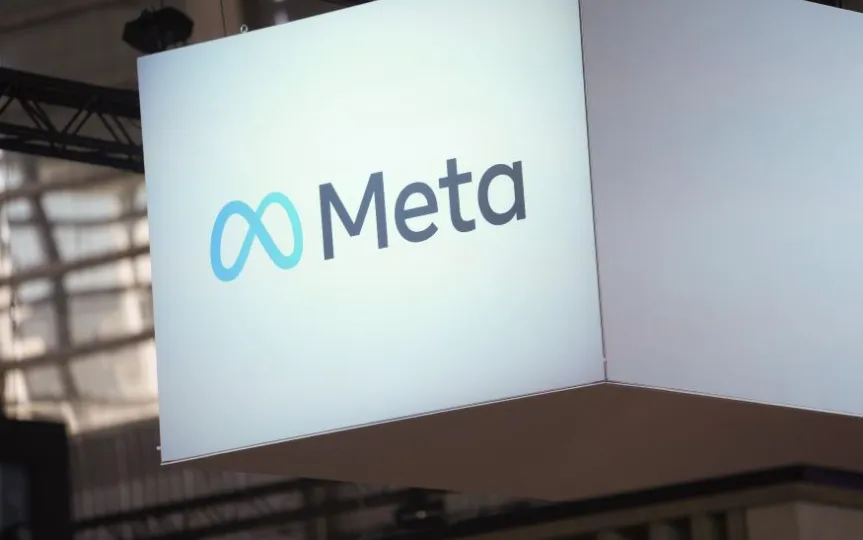 Mark Zuckerberg said Meta is "fully committed" to the metaverse.