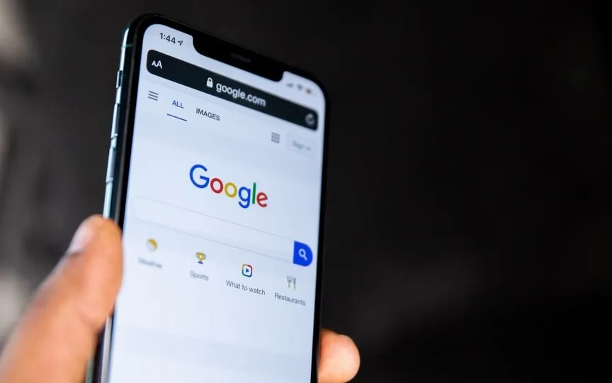 Google's new safety feature will protect Android users from unknown AirTags, and other trackers, being misused by stalkers. (Unsplash)