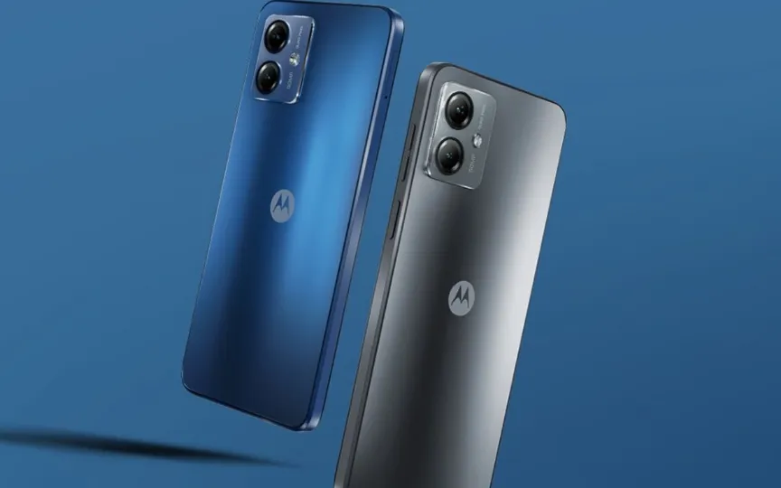 Motorola's new 4G Moto phone will get one OS update and features a lightweight design.