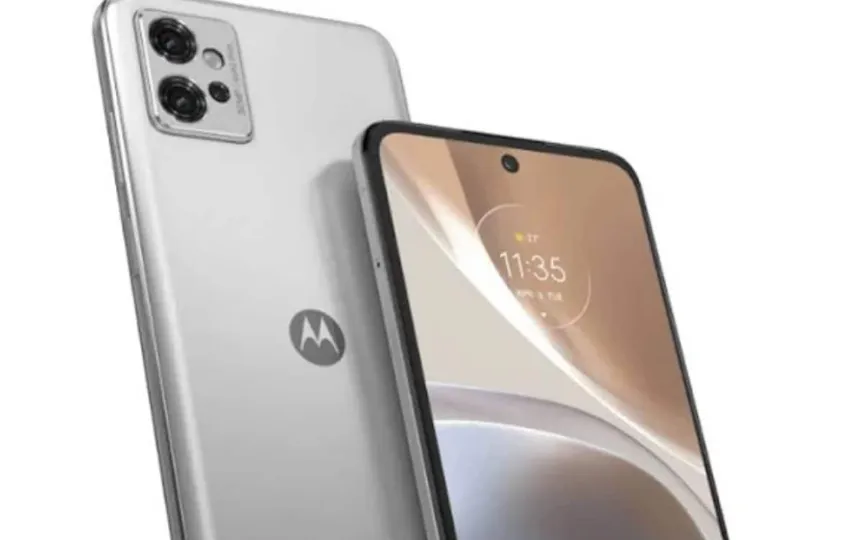 Moto G84 5G will come with a 120Hz refresh rate display. It is said to pack 12GB of RAM and 256GB of onboard storage.