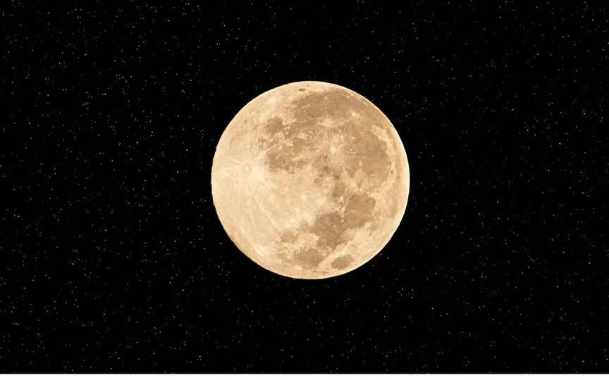 SuperMoon and blue Moon to appear on the same day! (Pexels)