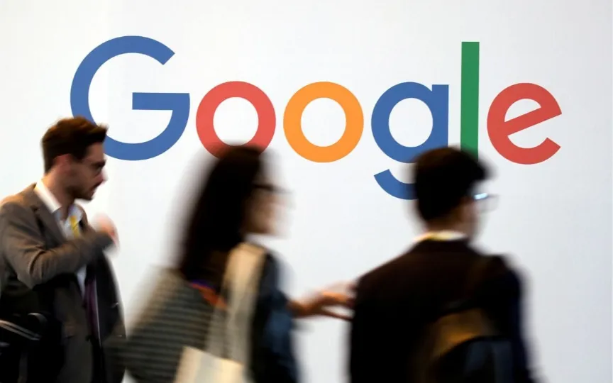 A U.S. judge hearing the Justice Department's antitrust lawsuit accusing Google of unlawfully maintaining monopolies in the internet search market let stand key claims made by the federal government.