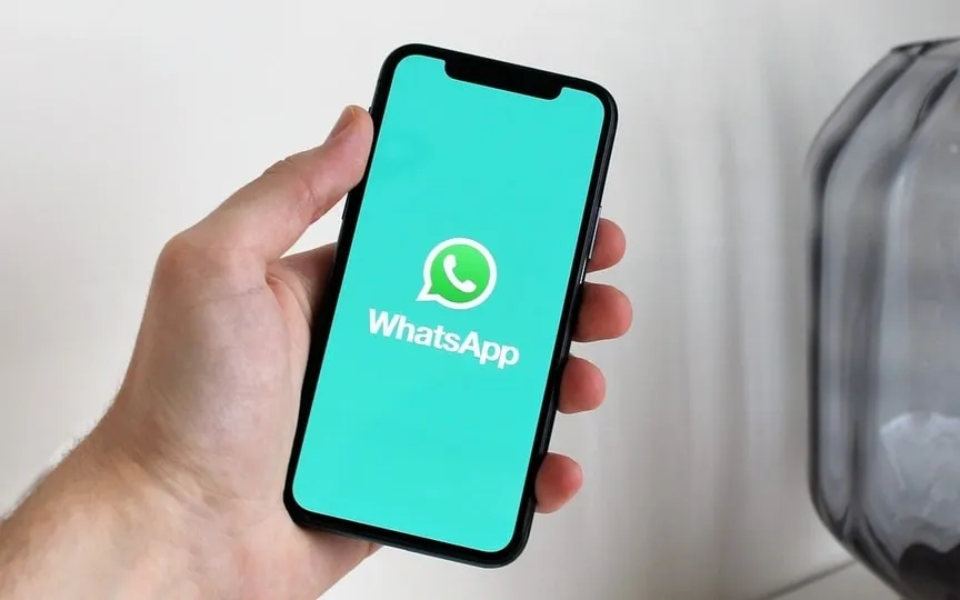 WhatsApp voice chat is available in the latest WhatsApp beta version. (Pixabay)