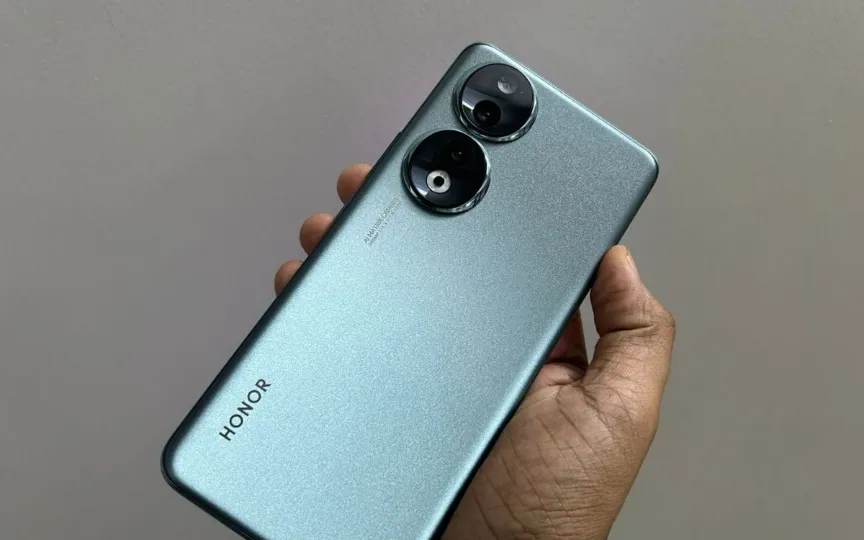 Honor 90 5G launched in India this month with a confusing price tag because of multiple discounts but now the price has been revised.