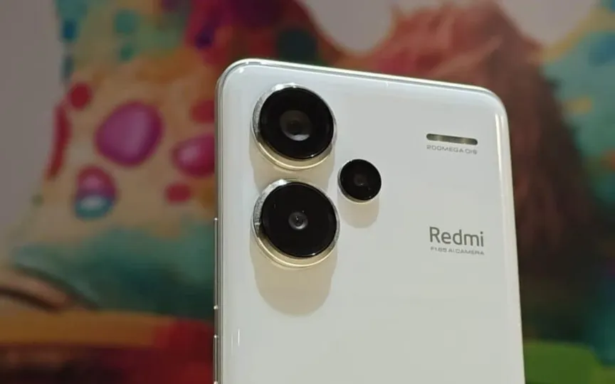 Xiaomi pushes the focus with the new Redmi Note 13 Pro model which has the priciest version competing with solid devices.