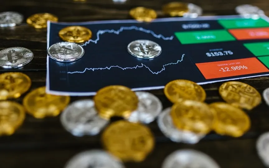 A 33-year-old woman from Maharashtra's Thane city allegedly lost ₹26.88 lakh to fraudsters online who lured her to invest in Bitcoin. (Pexels)