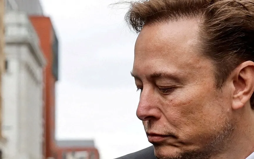 Elon Musk's right-wing turn on Twitter challenges Silicon Valley's liberal image. (REUTERS)