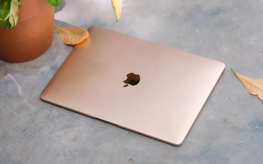 The old MacBook Air M1 model is still a capable machine for most users and Apple is giving them a sweet price to pick it up.