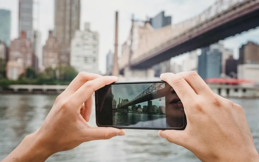 Google now helps you plan your travel itineraries and give you personalised shopping suggestions using AI tools. (Pexels)