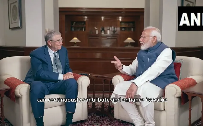 Prime Minister Narendra Modi and Microsoft co-founder Bill Gates talked about India’s digital revolution at the prime minister’s residence. (ANI)