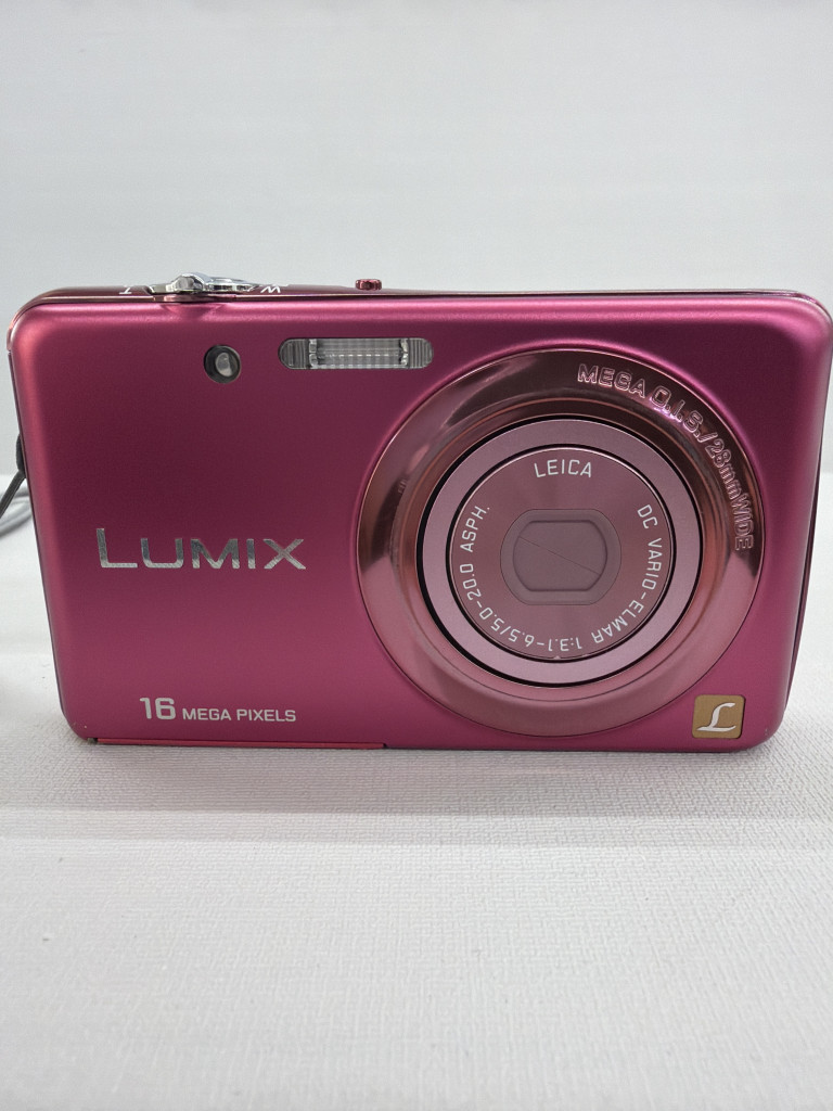 ☆Panasonic LUMIX DMC-FH7 パナソニック コンパクトデジタルカメラ