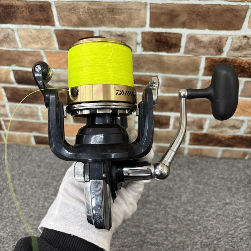 ウインドキャスト - ダイワ(DAIWA) 4000QD ダイワ 「ウインドキャスト